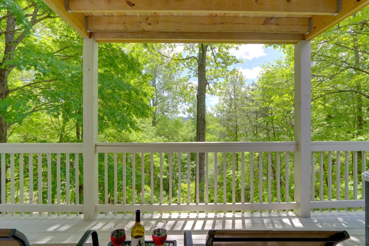 Blue Ridge Getaway With Hot Tub And Seasonal View! Villa ภายนอก รูปภาพ