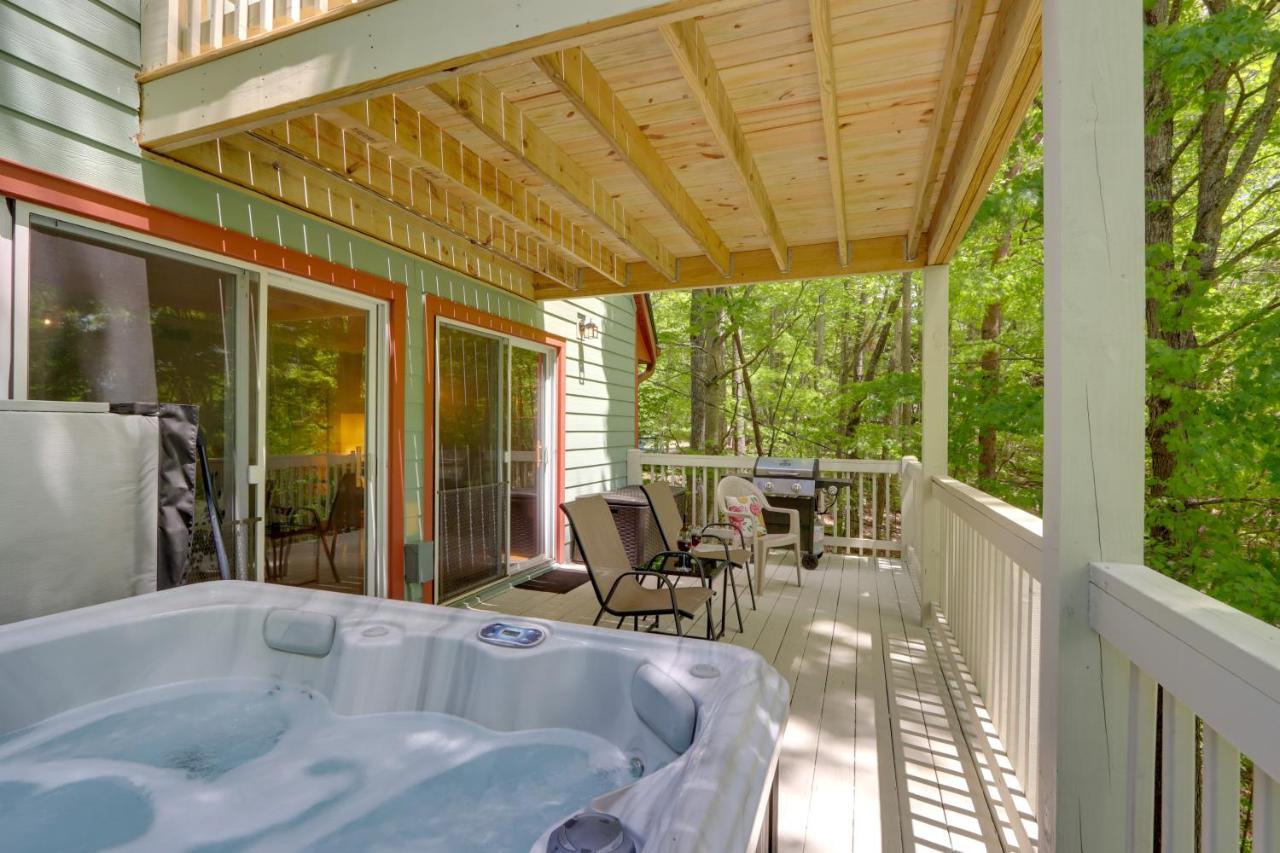 Blue Ridge Getaway With Hot Tub And Seasonal View! Villa ภายนอก รูปภาพ